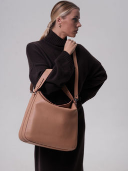 Сумка кожаная на плечо Azaro 30925 бежевая нуга