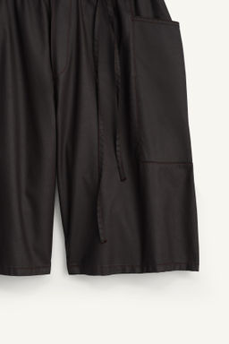 BERMUDA RELAXED FIT LYOCELL EFECTO ENCERADO / Marr?n - Zara фото 9