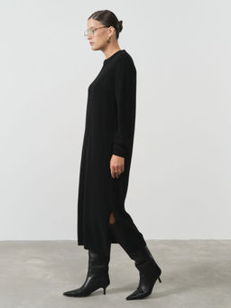 Платье из пуха яка 13210 черное