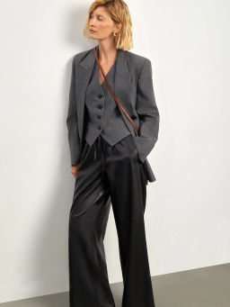 Брюки широкого кроя из экокожи - Emka фото 2