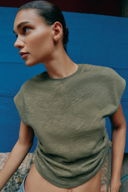 CAMISETA R?STICA FRUNCES / Khaki