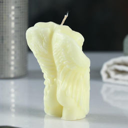 Фигурная свеча "Торс мужской с крыльями" молочная, 10см