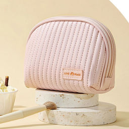 Kristaller Косметичка женская Love peace oval стёганая, пастельно-розовый - Sunflower фото 4