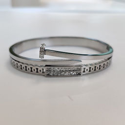 Браслет из стали