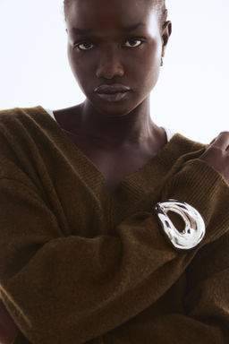 Jersey oversize con cuello de pico - H&m фото 6