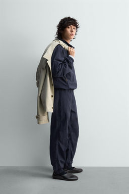 LIMITED EDITION LIGHTWEIGHT TECHNICAL JACKET - Zara фото 13