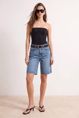 Siyah Fitted/V_cuda Oturan Straplez D__meli Kolsuz _nterlok _rme Bluz TWOSS26BZ00384