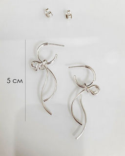 Стильные серьги