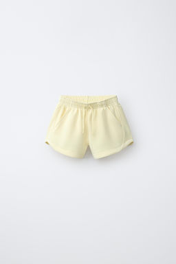 BERMUDA JOGGER CON MODAL / Amarillo claro