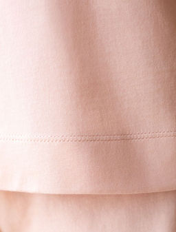 Свободная футболка с V-вырезом и цельнокроеным рукавом из 100% хлопка