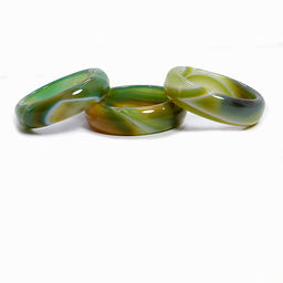 Кольцо из камня гладкое Зеленый агат притягивает энергии изобилия и благополучия размер размер mix