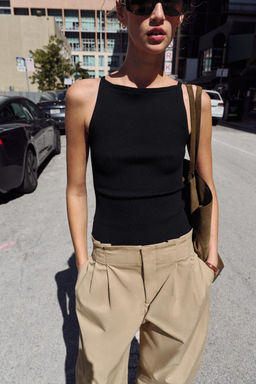 PANTALON PAPERBAG GLOBO / Camel claro - Zara фото 3