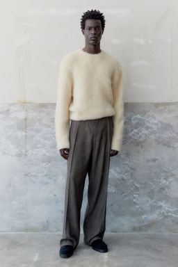 Pantalon en mezcla de lana con pinzas