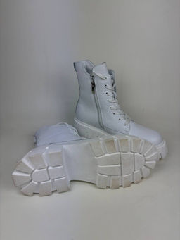 Ботинки 346.чанкиw. Белый бартон уценка