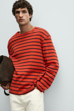 CONTRAST STRIPED T-SHIRT