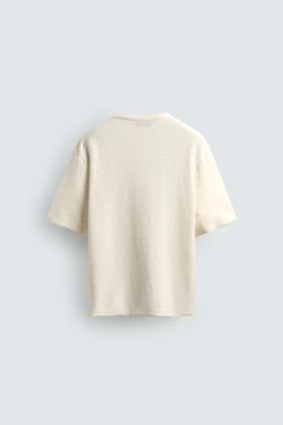 CAMISETA DE PUNTO ESTAMPADO CONTRASTE / Blanco roto