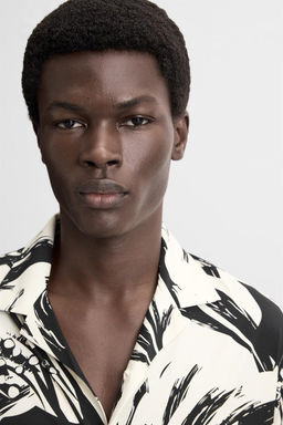 ABSTRACT PRINT STRETCH SHIRT - Zara фото 5