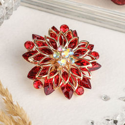 Брошь «Цветок», хризантемы, красная в золоте