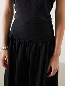 Beli Fermuarl? Belden Oturtmal? Pileli Etek