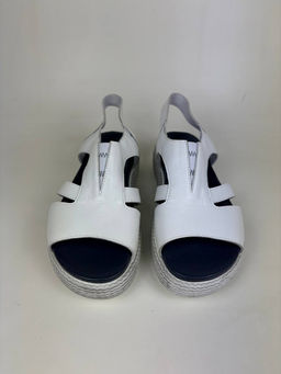 Босоножки 2030.2530w.белый уценка