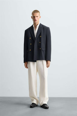 DOUBLE-BREASTED BLAZER