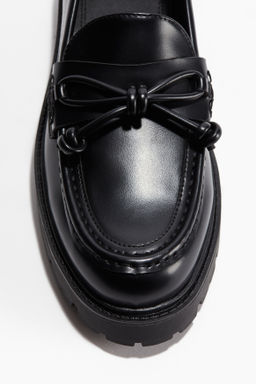 Mocasines con suela gruesa