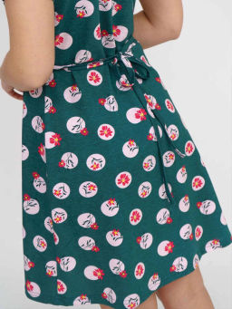 Халат женский, цвет зеленый красный