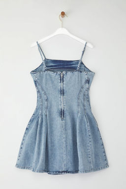 Trendyolmilla Ac?k Mavi Etegi F?rf?rl? Ayarlanabilir Ask?l? Pileli Mini Denim Elbise TWOSS25EL00750  фото 7