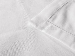 05с28 ЯК Скатерть 150*150 "Подарочная" цв.белый