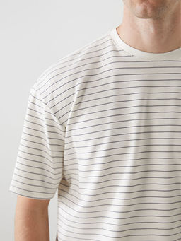 Bisiklet Yaka ?izgili Erkek Ti??rt