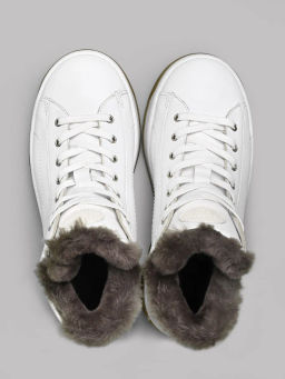 Ботинки Ионесси