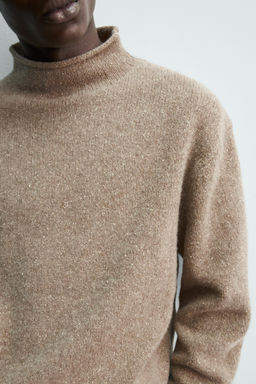 WOOL - SILK SWEATER WITH BUTTONS - Zara фото 6
