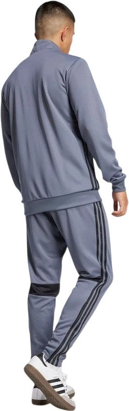 Спортивный костюм мужской