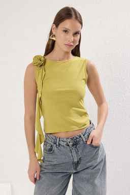 Yag Yesili Gul Aksesuar Detayl? F?rf?rl? Esnek Regular Orme Bluz TWOSS24BZ00200