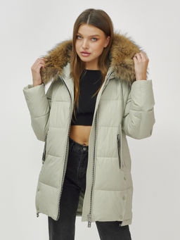 Куртка Бренд Visdeer ПРЕМИУМ КЛАССА зимняя с мехом ЕНОТА светло-зеленого цвета фото 20