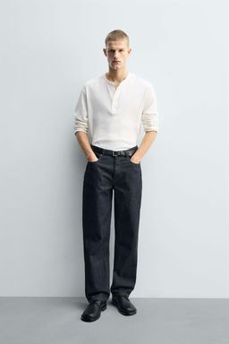 STRAIGHT-LEG JEANS