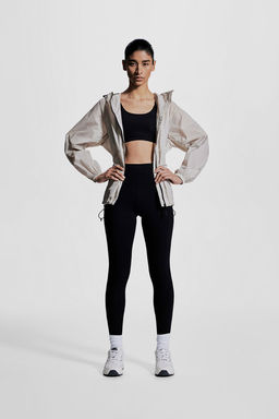 Sujetador de deporte en DryMove Medium Support