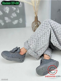 Кроссовки женские весенние