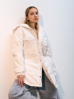 Куртка зимняя "Эмми" молочный