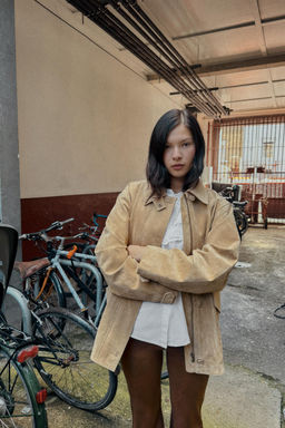 FAUX LEATHER FLARE TROUSERS - Zara фото 2