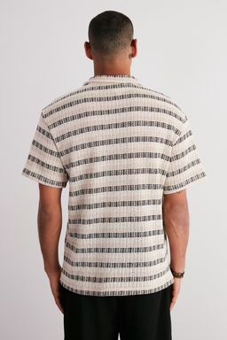 TRENDYOL MAN Ekru Oversize/Genis Kesim Dusuk Omuz Limited Edition Cizgili Polo Yaka T-shirt TMNSS24PO00023 - Trendyolmilla фото 6