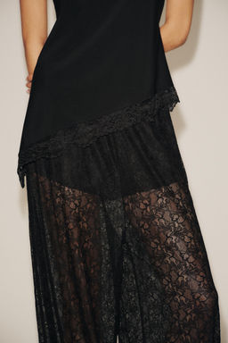 HALTER CAMISOLE TOP