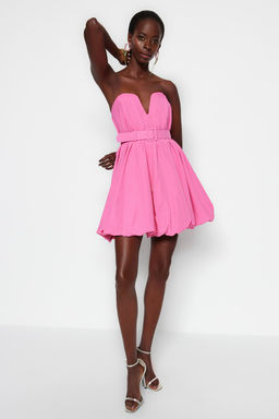 TRENDYOLMILLA Pembe A-Kesim Balon Etek Kemer Detayl? Dokuma Poplin K?sa S?k Abiye Elbise TPRSS23EL00576  фото 2