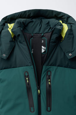 DOWN AND FEATHER PUFFER JACKET WITH REMOVABLE HOODIE, WATER-RESISTANT AND WINDPROOF COLOUR BLOCK RECCO® SYSTEM SKI COLLECTION - Zara фото 24