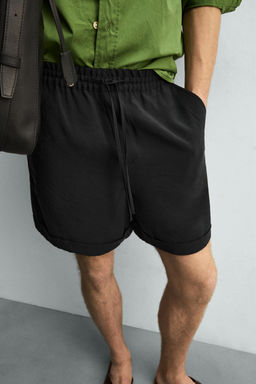 BERMUDA FLUIDA RELAXED FIT / Negro - Zara фото 5