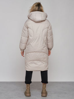 Пальто утепленное молодежное зимнее женское бежевого цвета 52323B - Holdluck фото 5