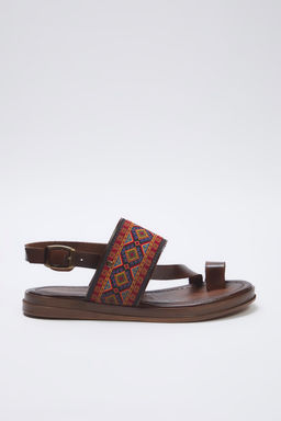 Trendyol Shoes Kahverengi Etnik Desenli Parmak Aras? Kad?n Sandalet TAKSS25SD00049 - Trendyolmilla фото 4