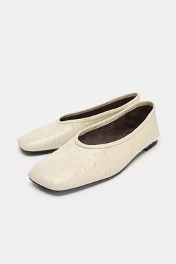 EMBOSSED BALLERINA FLATS - Zara фото 4