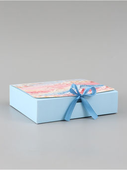 Цена за 2 шт. Коробка подарочная самосборная With love, 20×18×5 см, с лентой