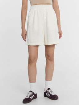 Шорты женские молочно-бежевые молочный 132365 - Mark formelle фото 2